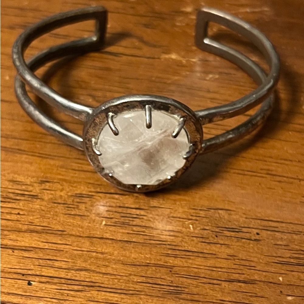 Beautiful quartz crystal gemstone Bracelet Silvertone - Lucky Brand